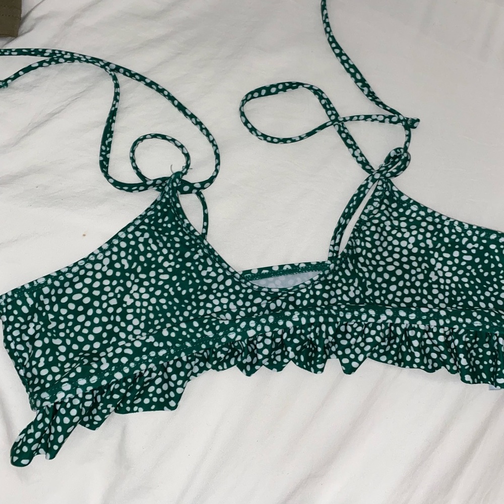 Super cute shein bikni top with tie straps
